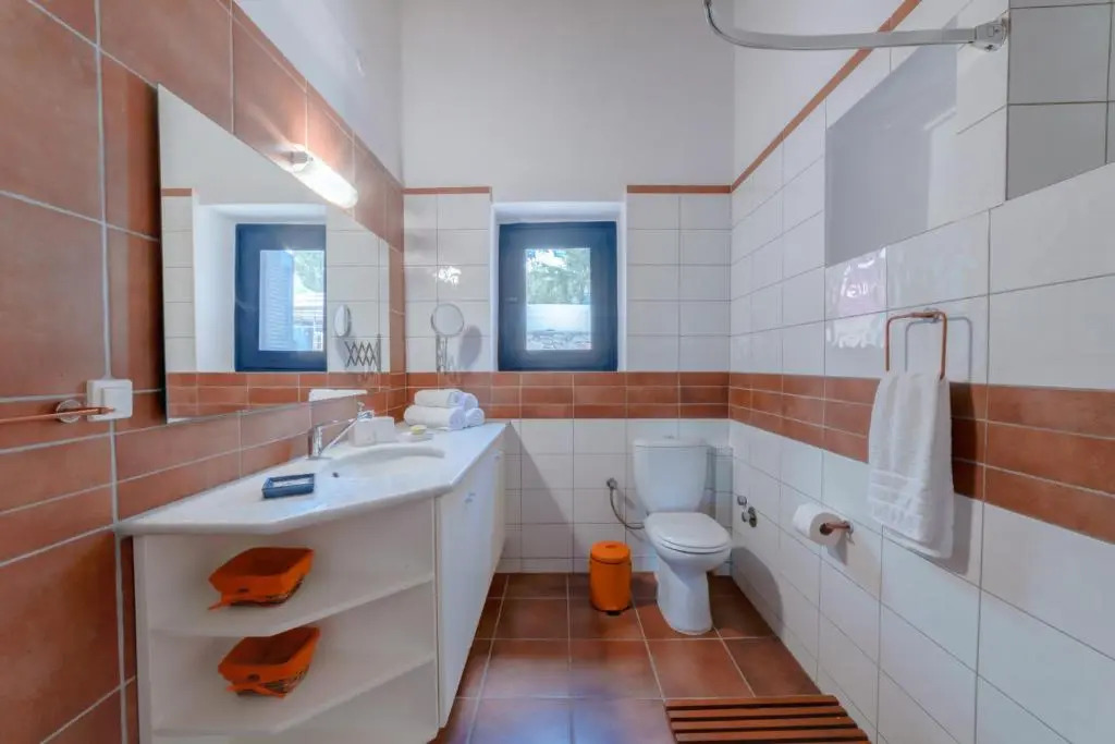 Peggy's Place, Traditional Cycladic House in Drios