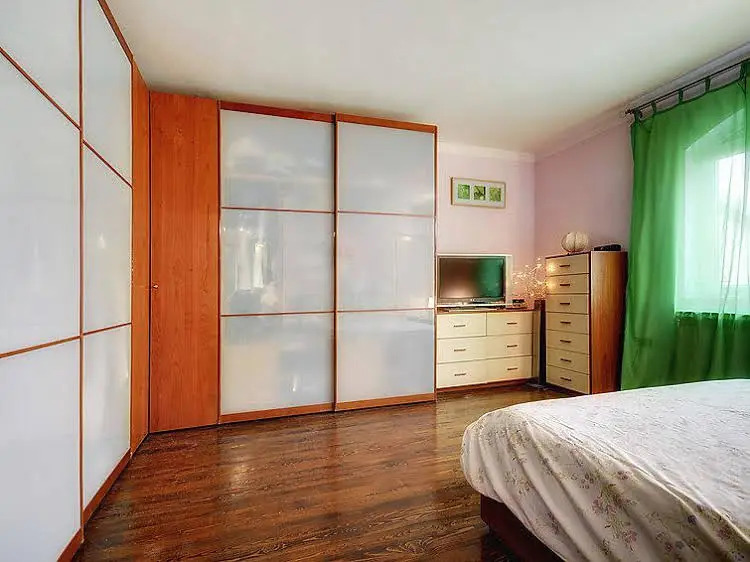 5-room House 300 M2 On 3 Levels - Inh 26452