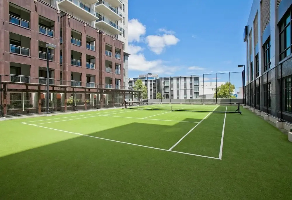 Central 1BR w/ Pool,Gym+Tennis Court Zodiak Stays