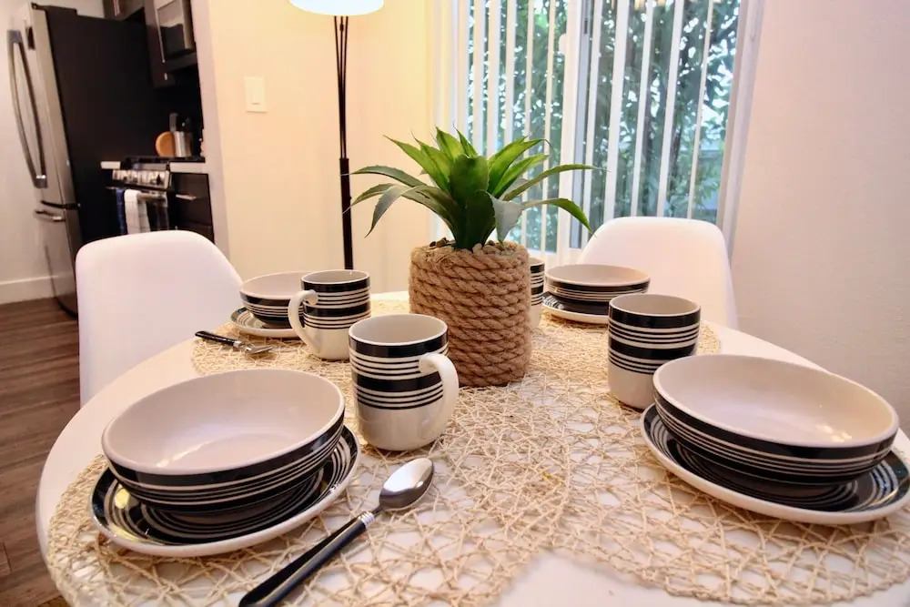 LA Westwood Deluxe Suites