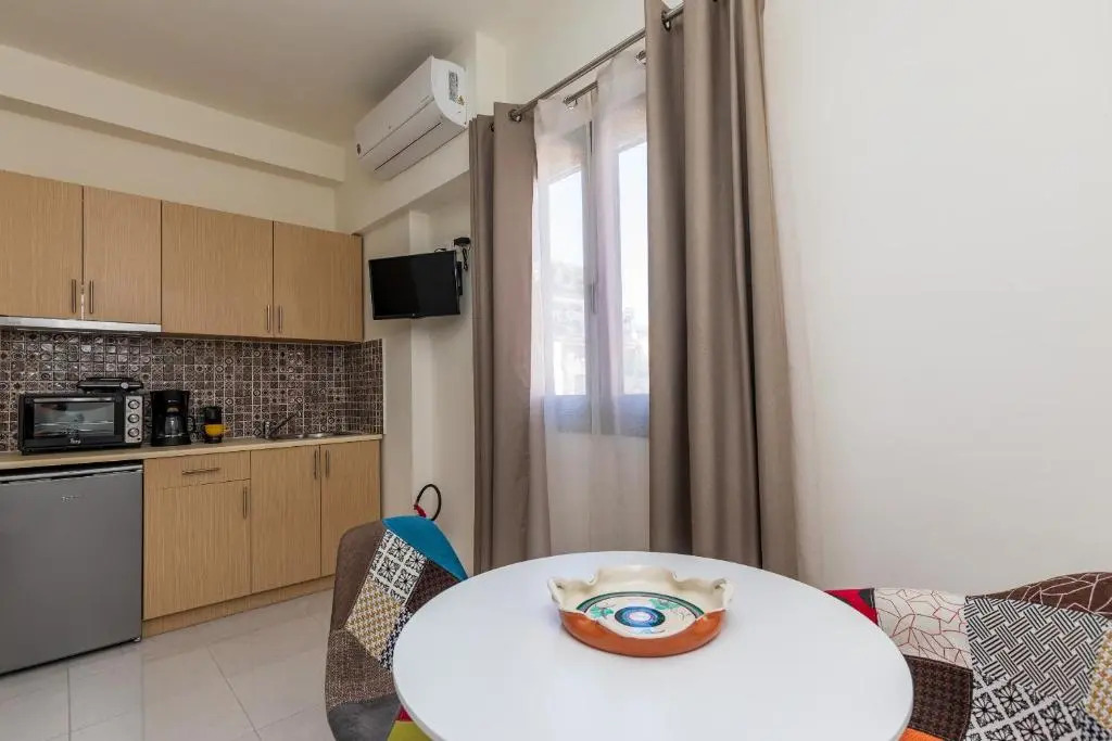 Central Stay Athens Psyri