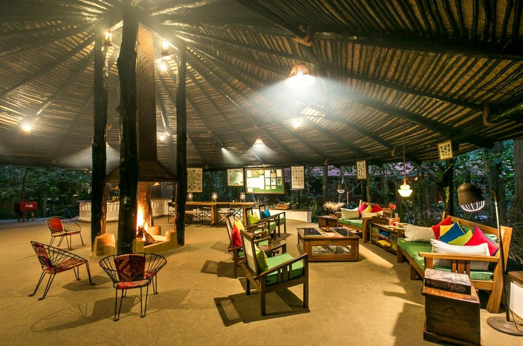Kanha Jungle Lodge