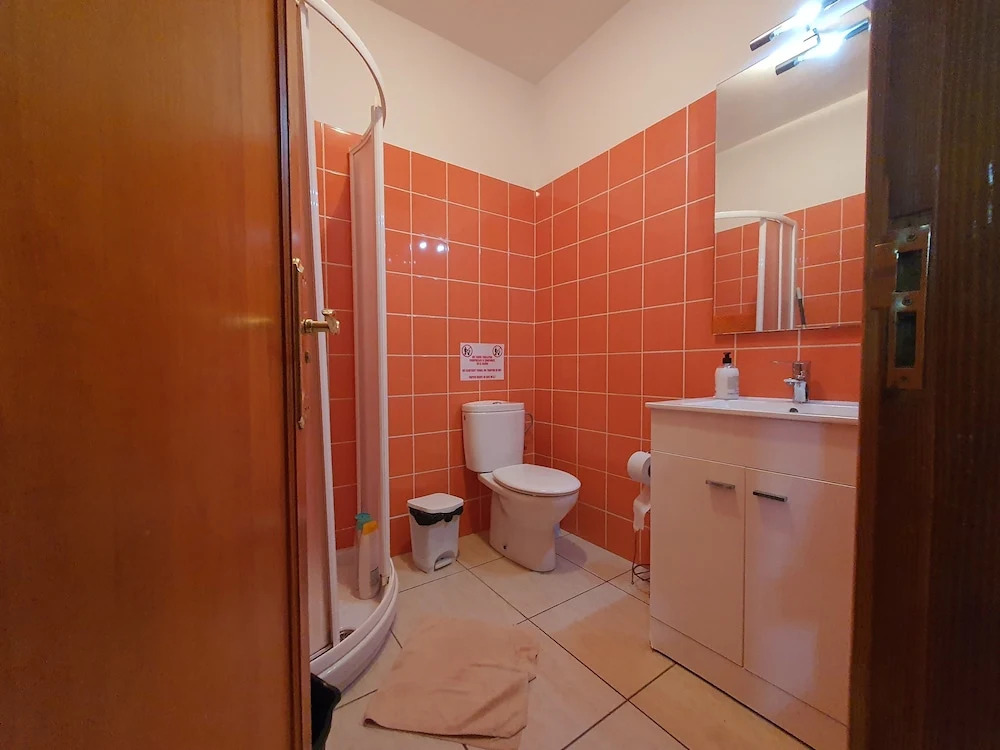 Doramas Private Rooms Shared Toilet