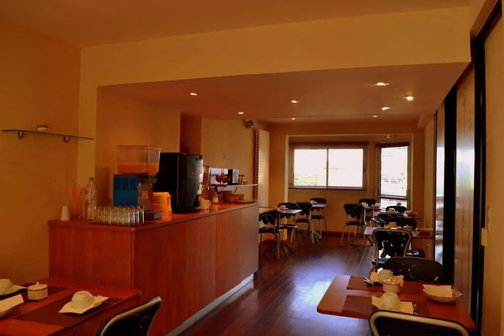 Louis Hotel