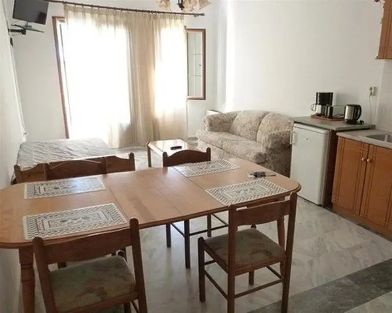Christinantzela Apartments