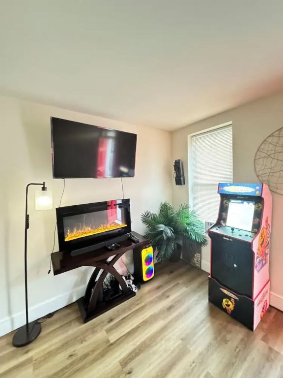 Entire Unit-5min to M&TBank Camden Yards