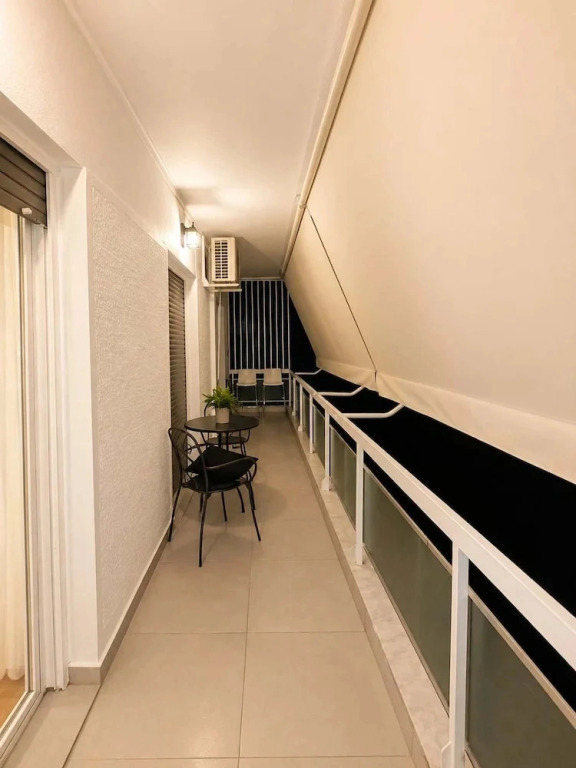 Urban Noir Escape Neos Kosmos Chic Stay