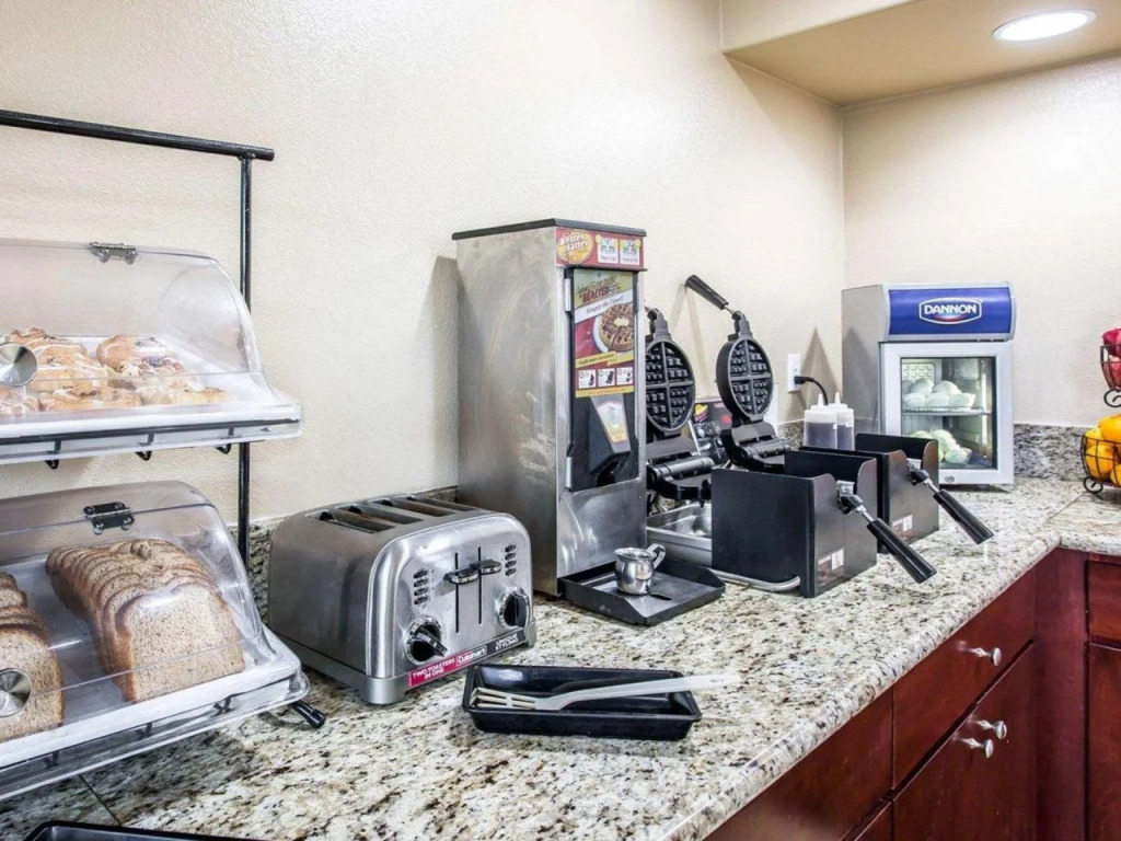 Motel 6 Carlsbad, CA - North Near Legoland
