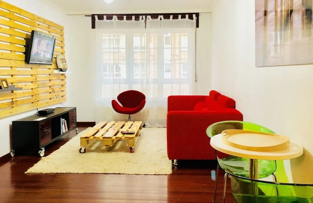 O Faro Apartments