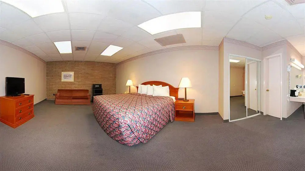 Historic Cow Palace Inn