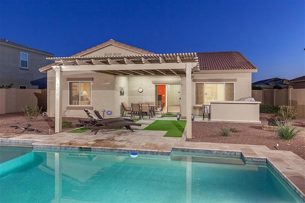 Enchanted 3 BR by Casago