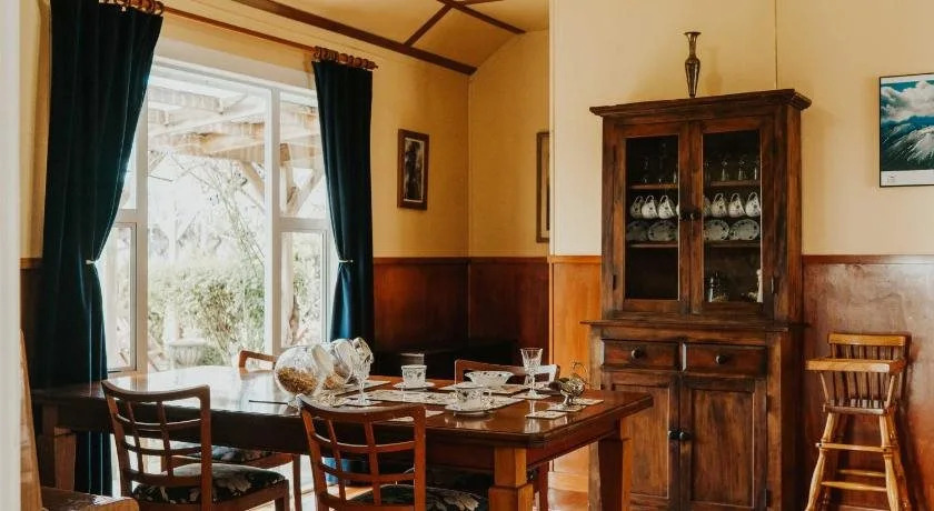 Tongariro Crossing Lodge