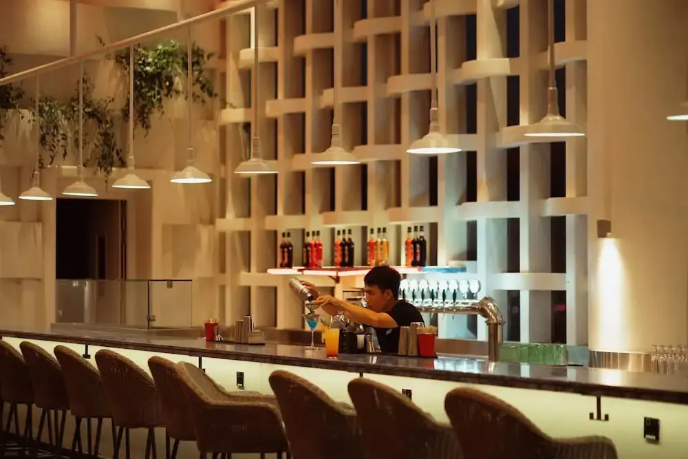 Wink Can Tho Centre, Unscripted by Hyatt - 24 Hours stay