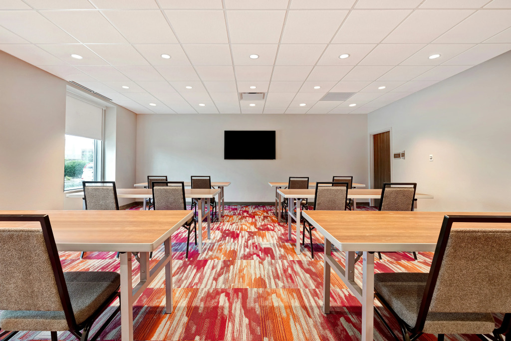 Home2 Suites Lincolnshire Chicago, IL