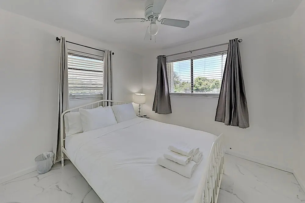Stylish Getaway W/ New Interior & Private Hot Tub 4 Bedroom Home