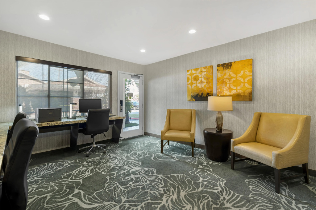 Best Western Plus Carriage Inn