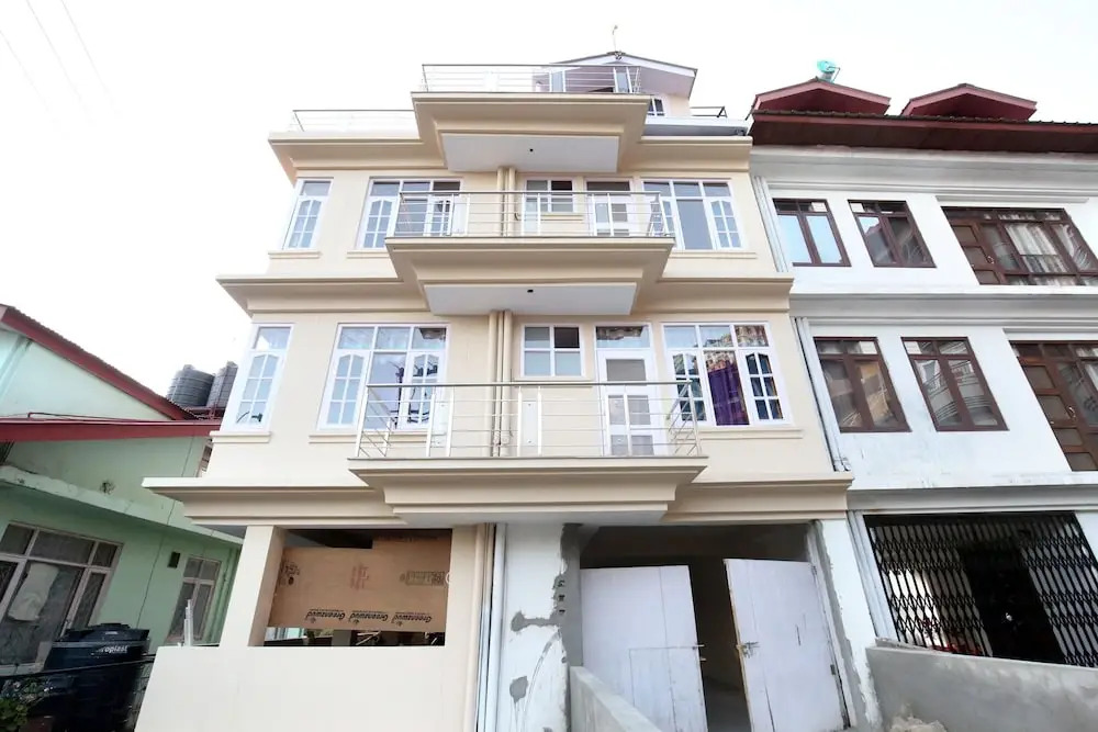 OYO 10975 Home Modern 2BHK Sector 6 New Shimla
