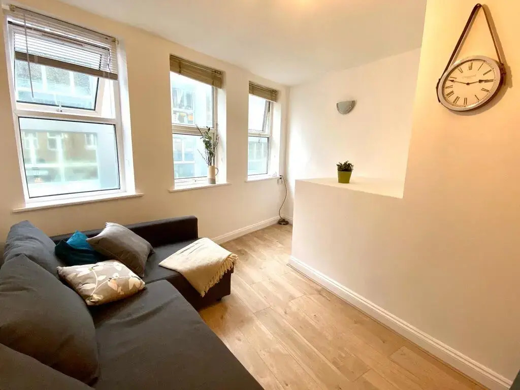 Stylish 1 bed flat in vibrant Hoxton