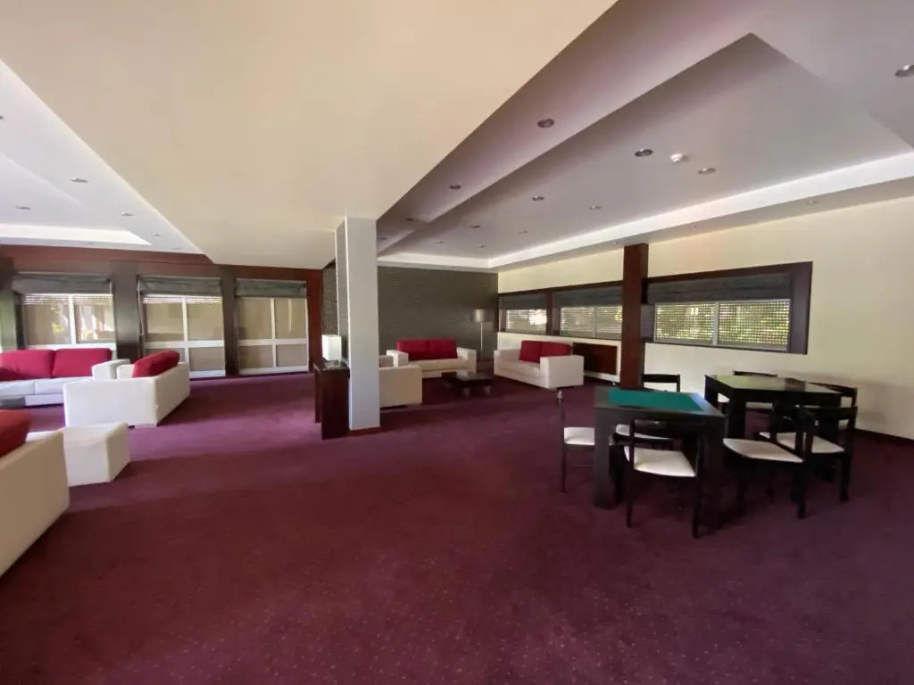 Hotel Colmeia