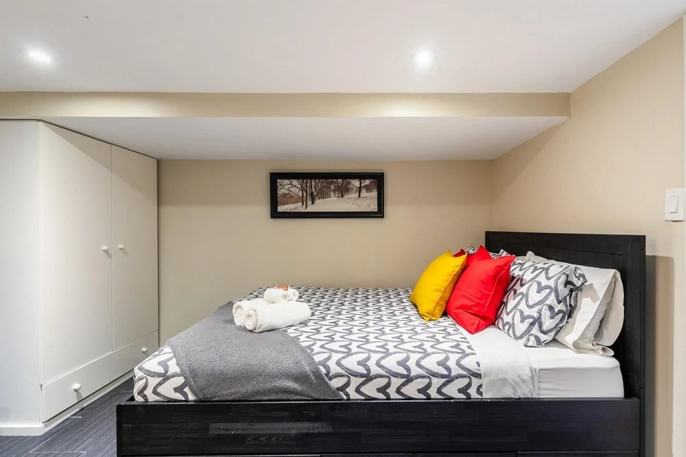 Newly Renovated 1Br Apt W Queen Bed And Netflix