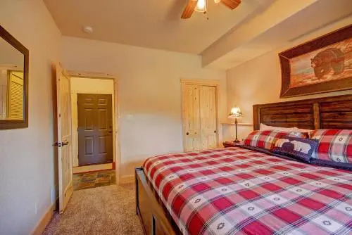 Grand Moose Lodge Home