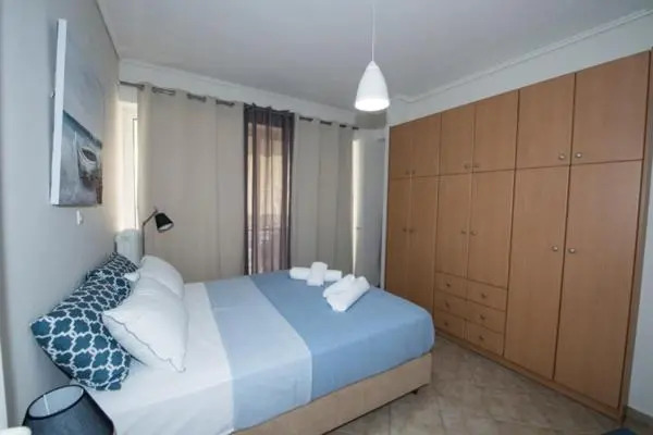 A beautifull 2nd floor apartment close to the Port