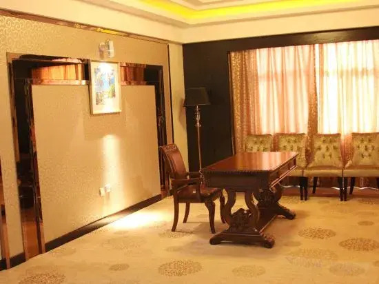 Lanyi Holiday Hotel