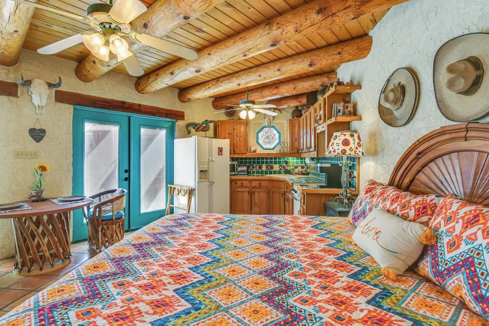 6 Mi to Texas Tech: Studio w/ Shared Pool & Grill