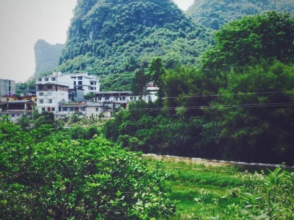 Yangshuo No.27 Shibanqiao