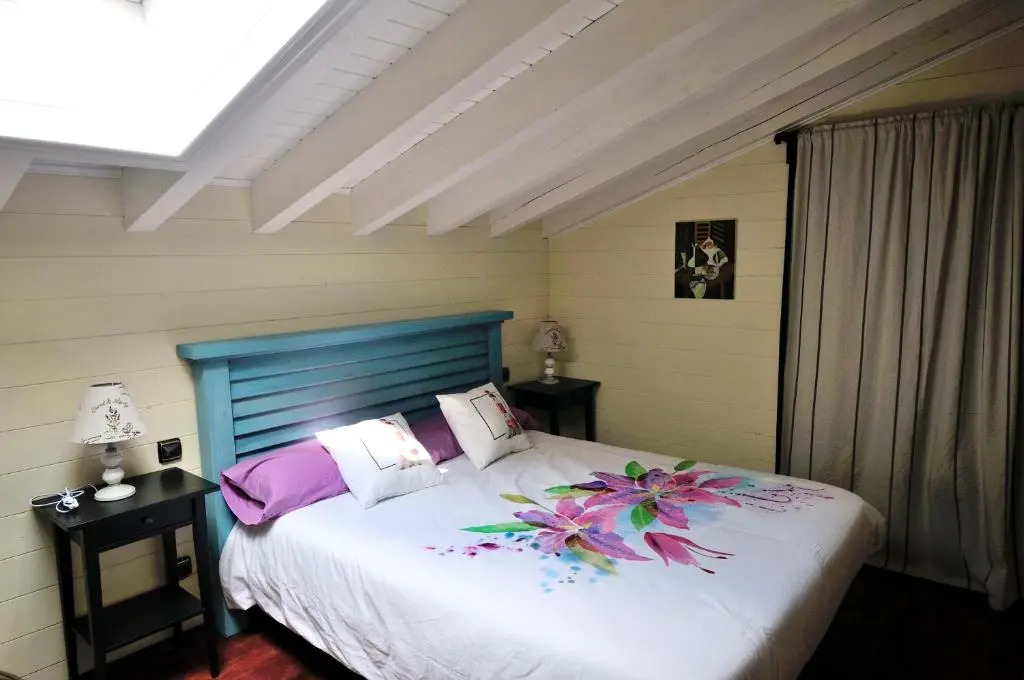 House With 3 Bedrooms in Albuerne, With Enclosed Garden - 6 km From th