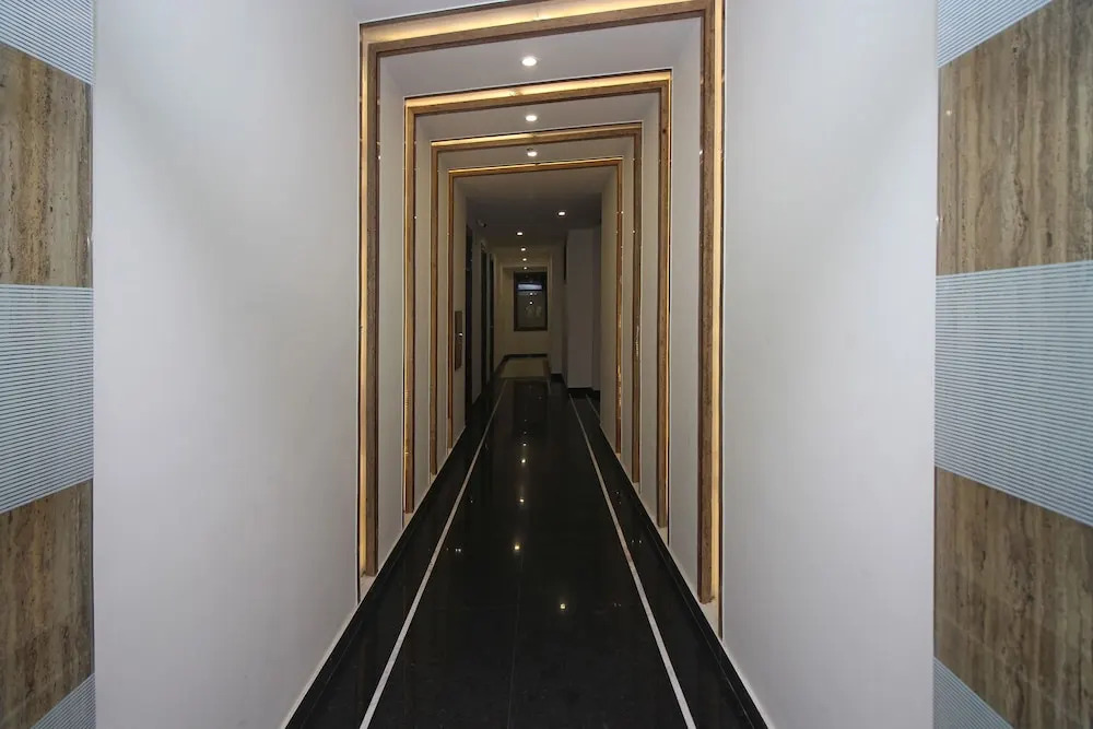 Hotel Opal Courtyard