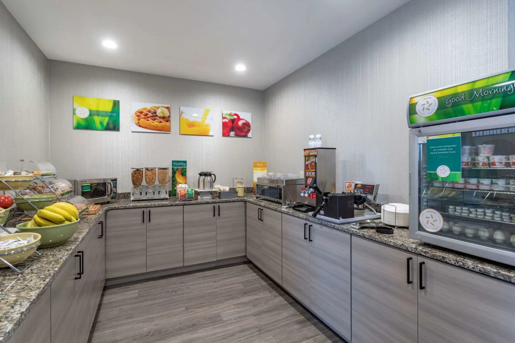 Quality Inn Lebanon - Highway 109