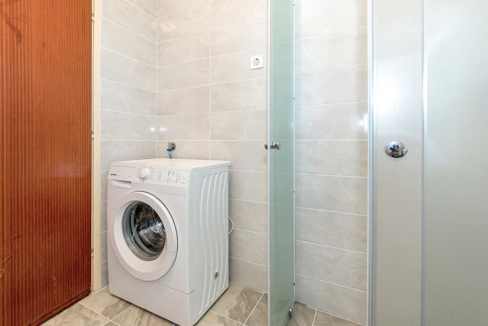 Three-Bedroom Holiday Home In Rozovac