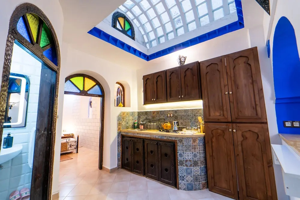 DAR NOKHBA INN