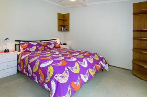 Cara Nobbys Beach 11 Wesley Avenue