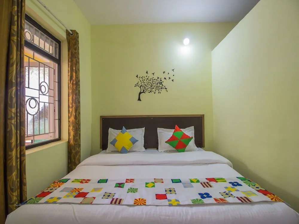 OYO 11619 Home Peaceful Studio Ashwem Beach