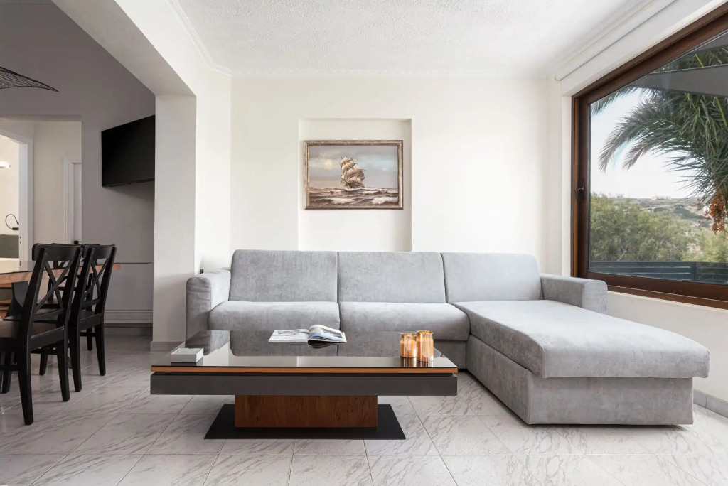 Aniv Villa by the Sea