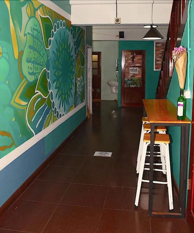 Good Deal Hostel