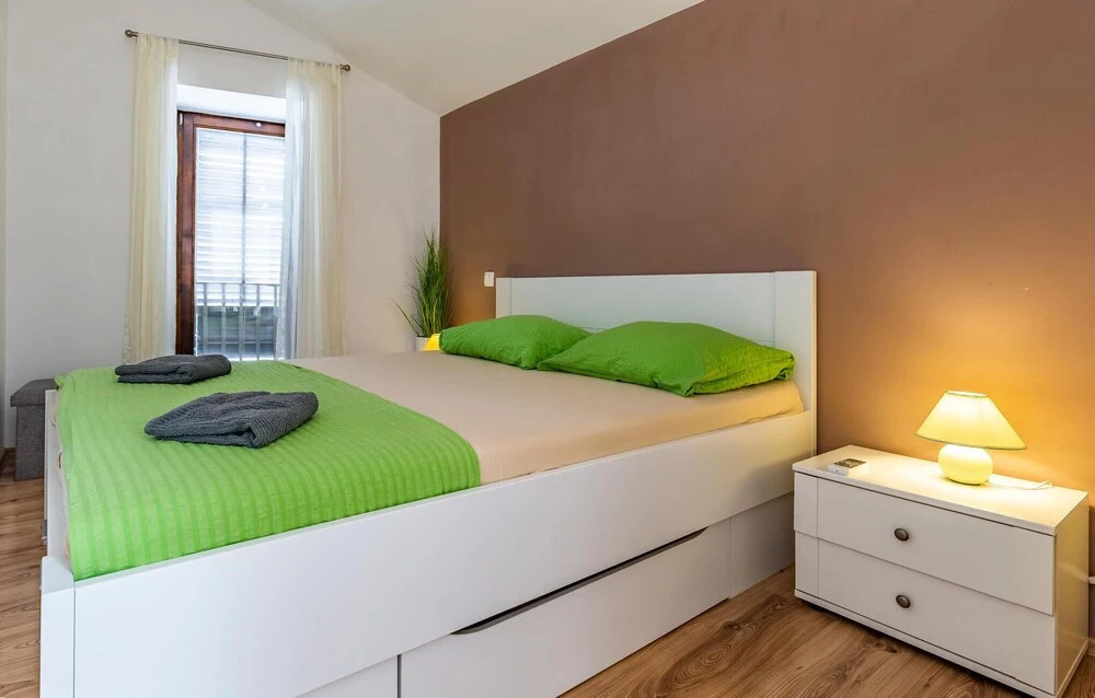 Three-Bedroom Holiday Home In Pomer