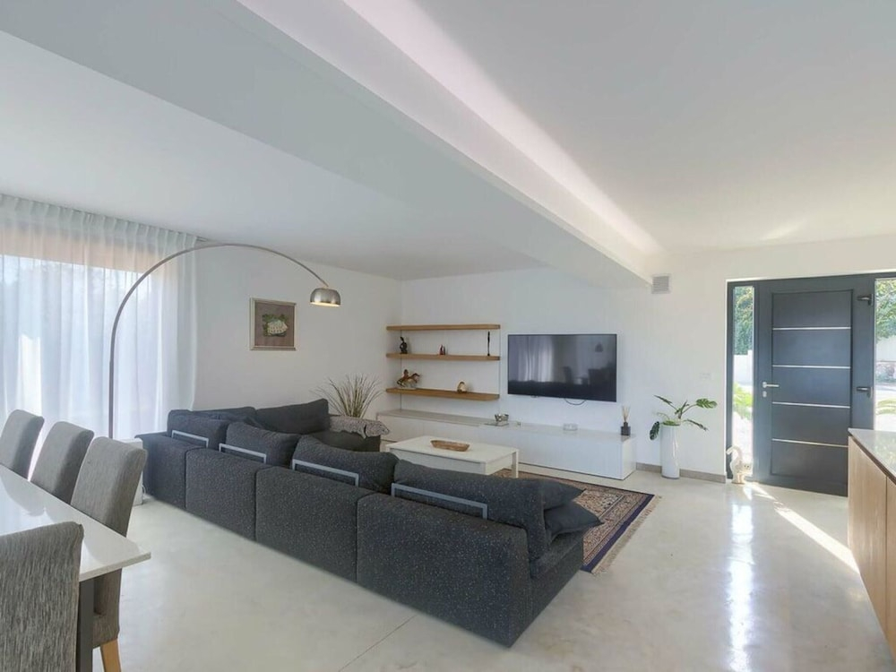 Villa Aurora III