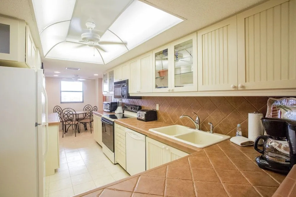 Gulf and Bay Club- D702 - 2 Br Condo