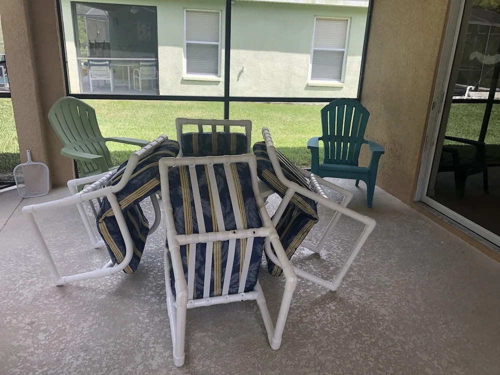 Lovely 4 Bed Home with Private Pool and Game Room in Disney Area SR1007SRD