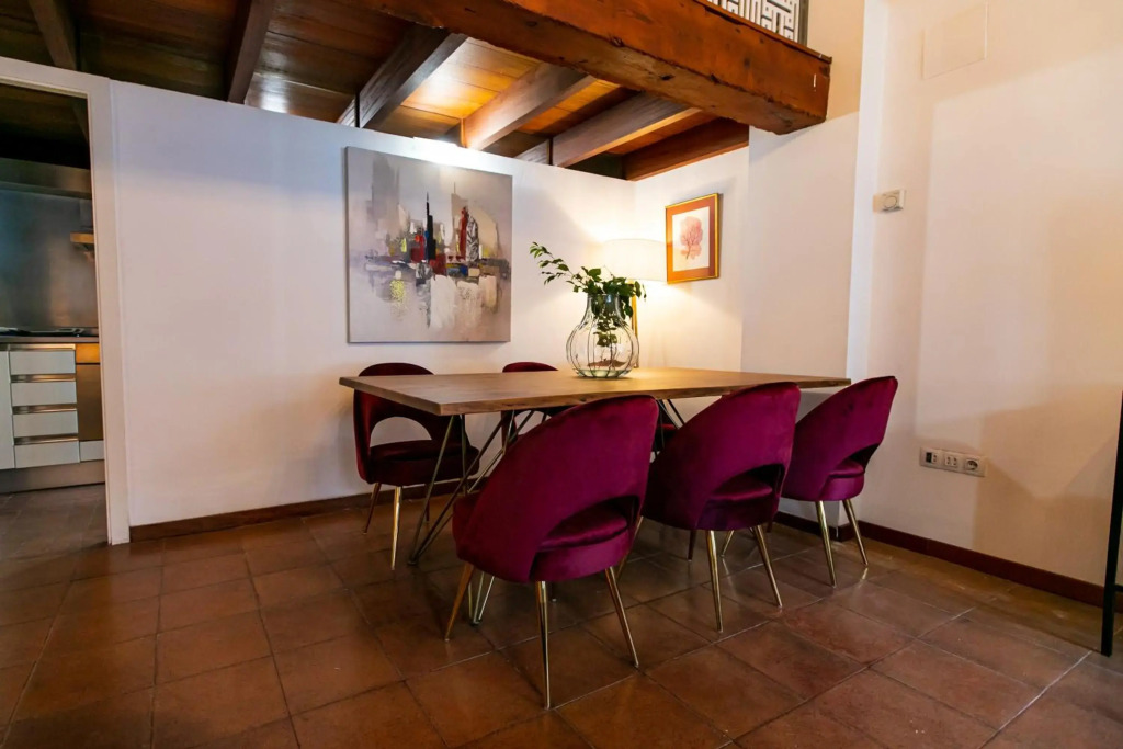 Apartamento 3 Dormitorios en Calle San Vicente.