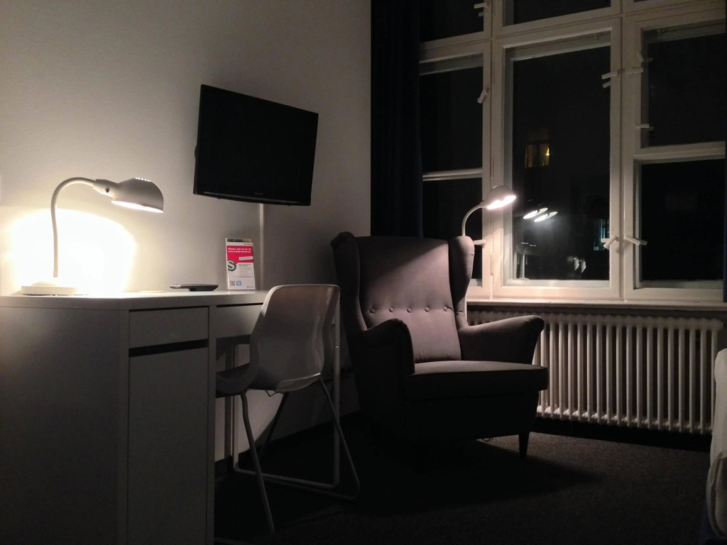 Hotel 103