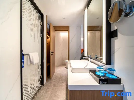 Yining Huadun Haoweijia Hotel（Ili river tourist scenic spot branch）