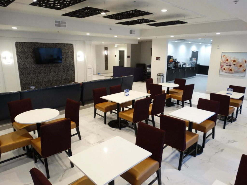 Best Western Plus New Richmond Inn & Suites