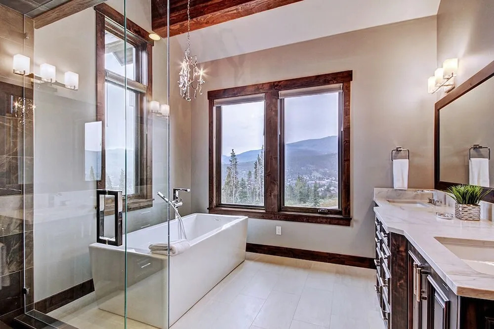 The Overlook - 6 Br Home