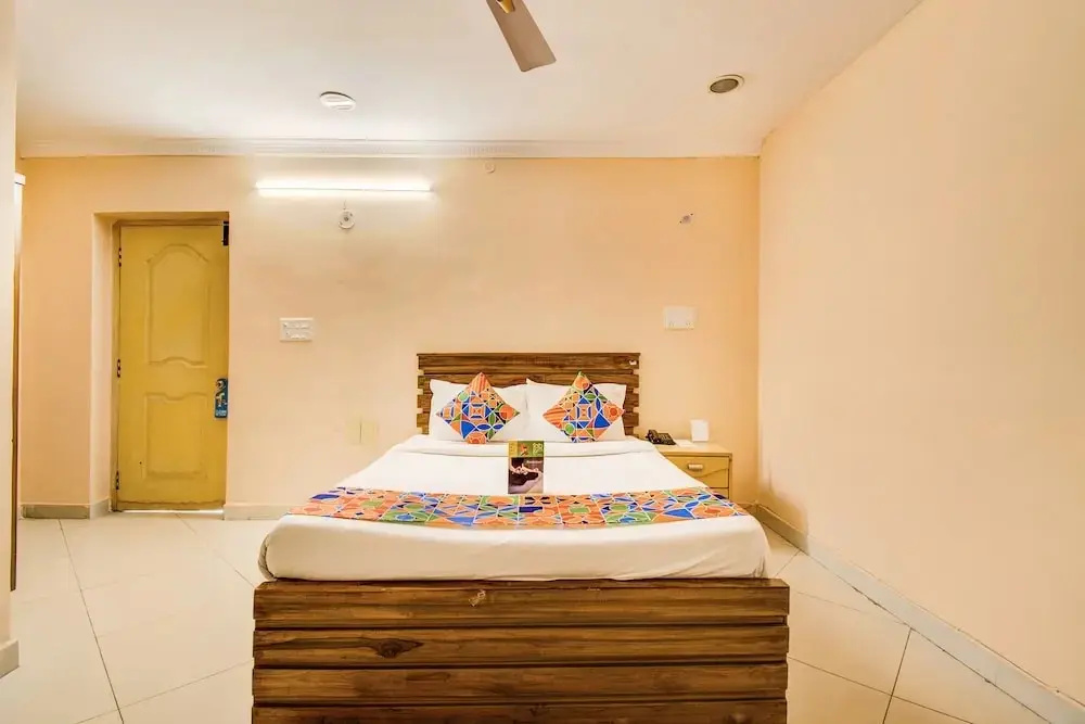 Yesmark Begumpet By FabHotel