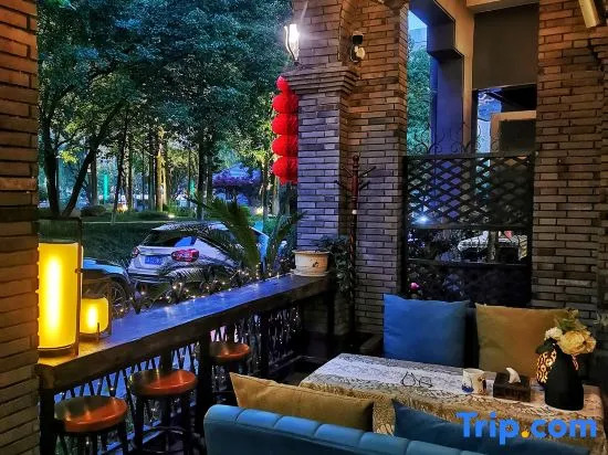 Whisper of The Nature Hotel