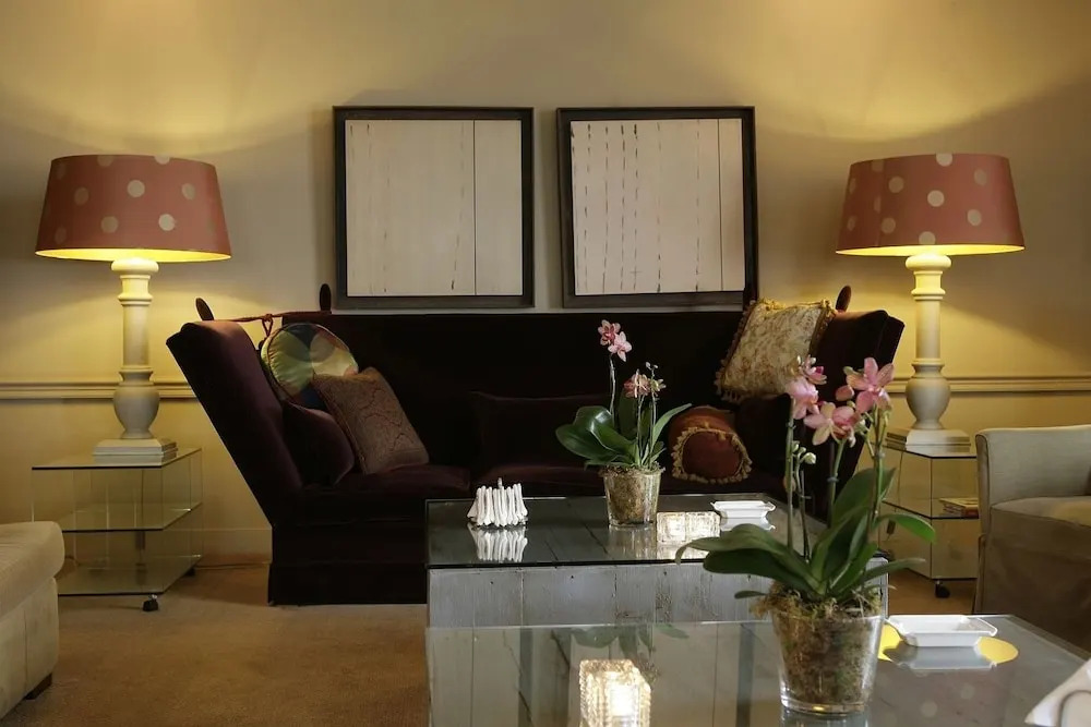 De Nederlanden, Restaurant & Boutique Hotel